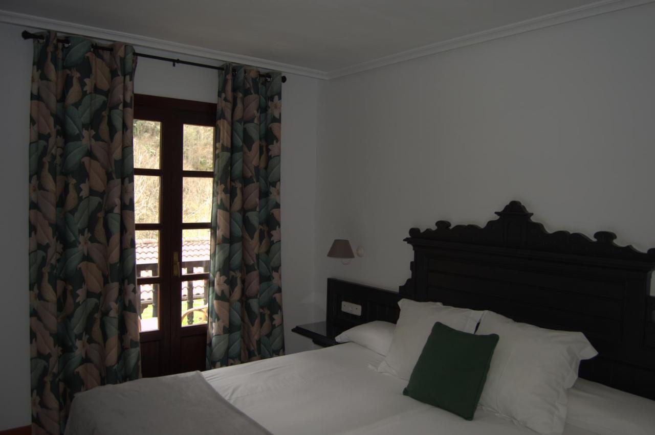 Hotel El Jisu Camaleño Eksteriør billede