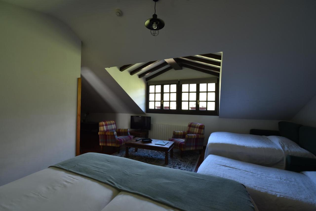 Hotel El Jisu Camaleño Eksteriør billede